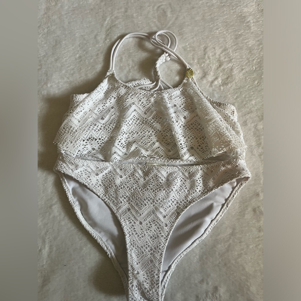H&M White Swimsuit Set